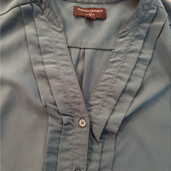 Banana Republic Green Button Down Shirt - Picture 5 of 6